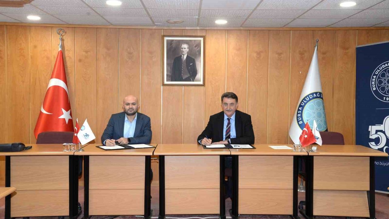 Bursa Uludağ Üniversitesi ve FEV Türkiye Arasında Stratejik İş Birliği Protokolü İmzalandı