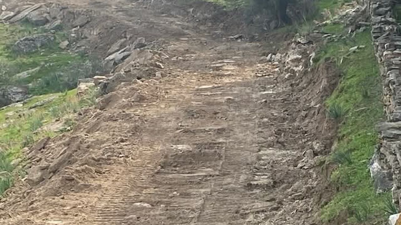 Burunköy'de Yangın Yolları Açılıyor