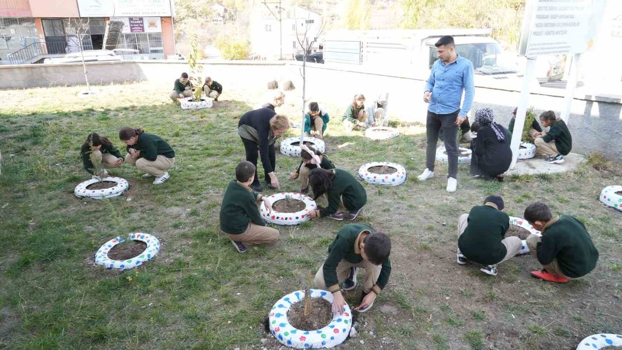 Çamardı Halk Kütüphanesi Yenilendi: Çocukların Sosyalleşme ve Öğrenme Mekanı