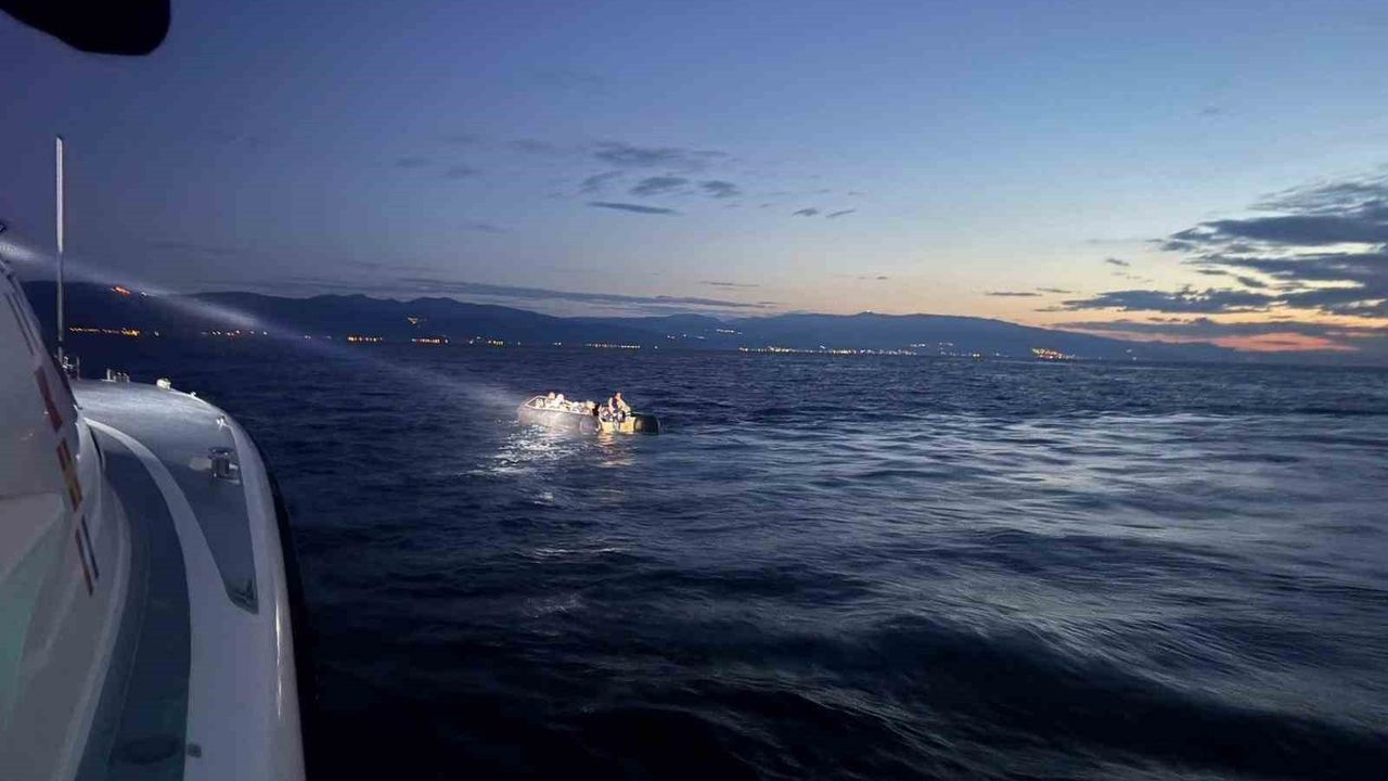 Çanakkale'de 24 Kaçak Göçmen Ele Geçirildi