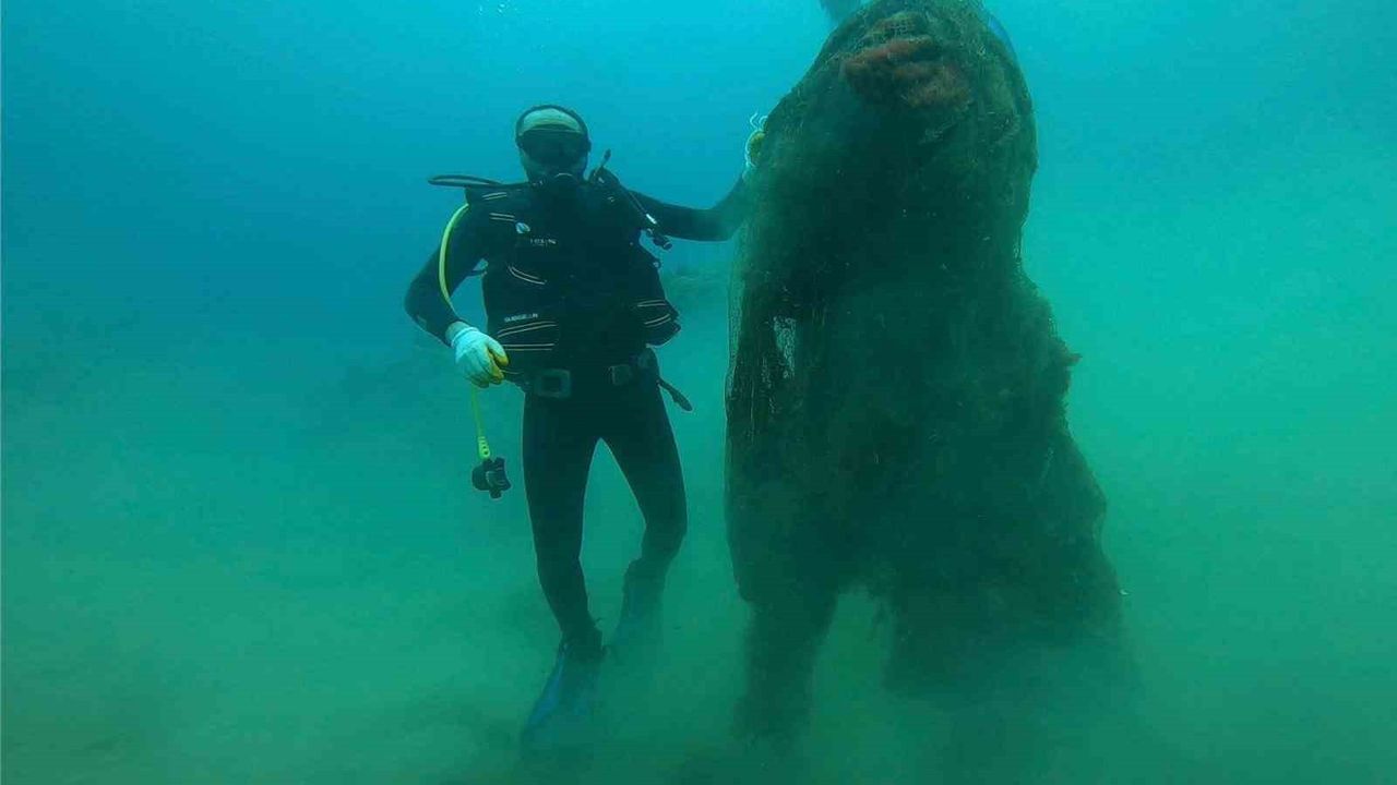 Çanakkale'de Hayalet Ağlar Temizleniyor