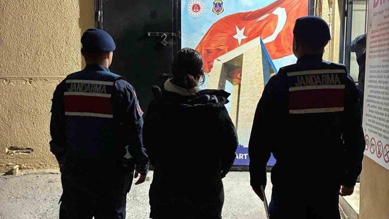 Çanakkale’de Jandarma Denetimleri: 8 Kişi Tutuklandı