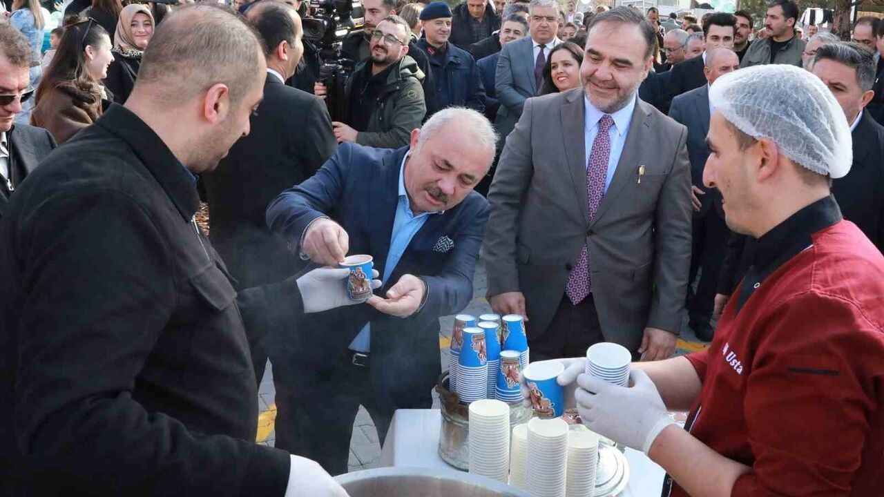 Çankırı'nın Yöresel Lezzeti: Keloğlan Tarhanası