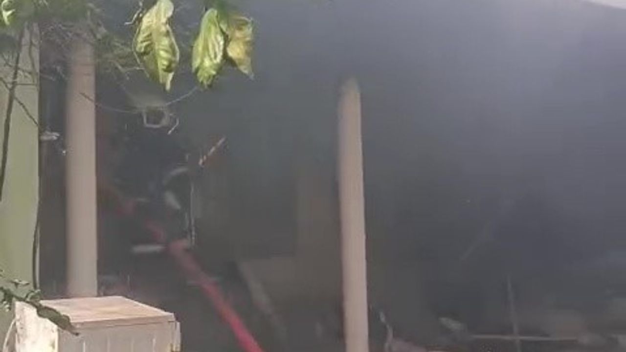 Ceyhan'da Yangın Faciası: Engelli Yaşlı Kadın Hayatını Kaybetti