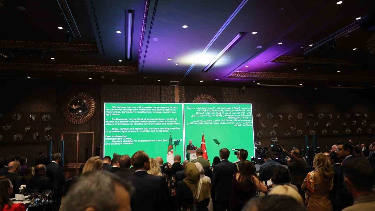 Cezayir Bağımsızlık Günü Kutlaması