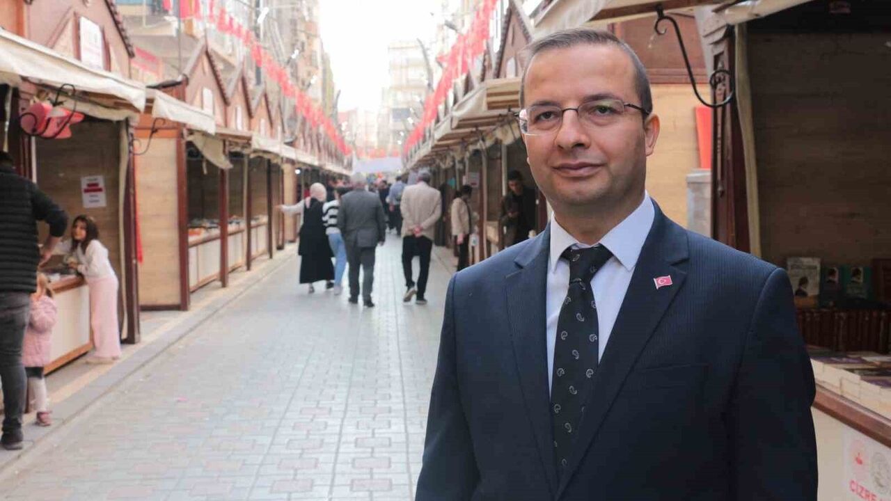 Cizre Kitap Fuarı'na Yoğun İlgi