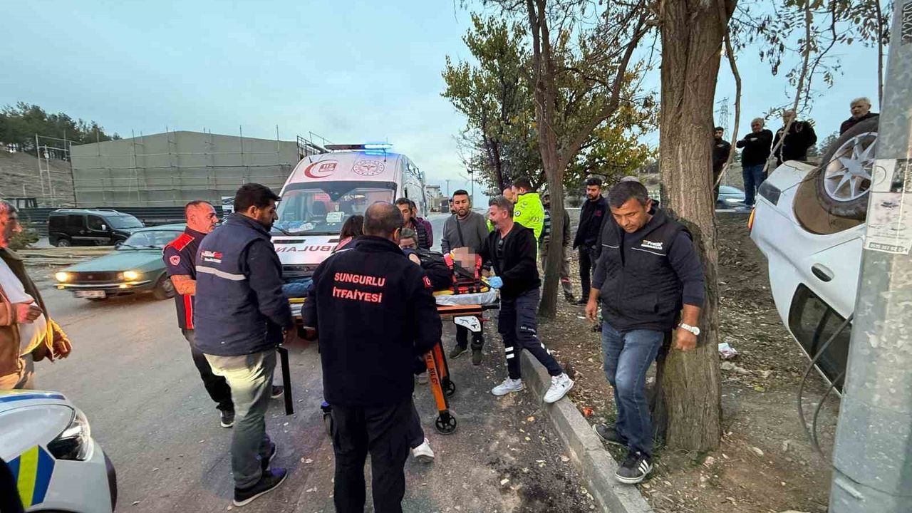 Çorum'da Takla Atan Araçta 1 Yaralı