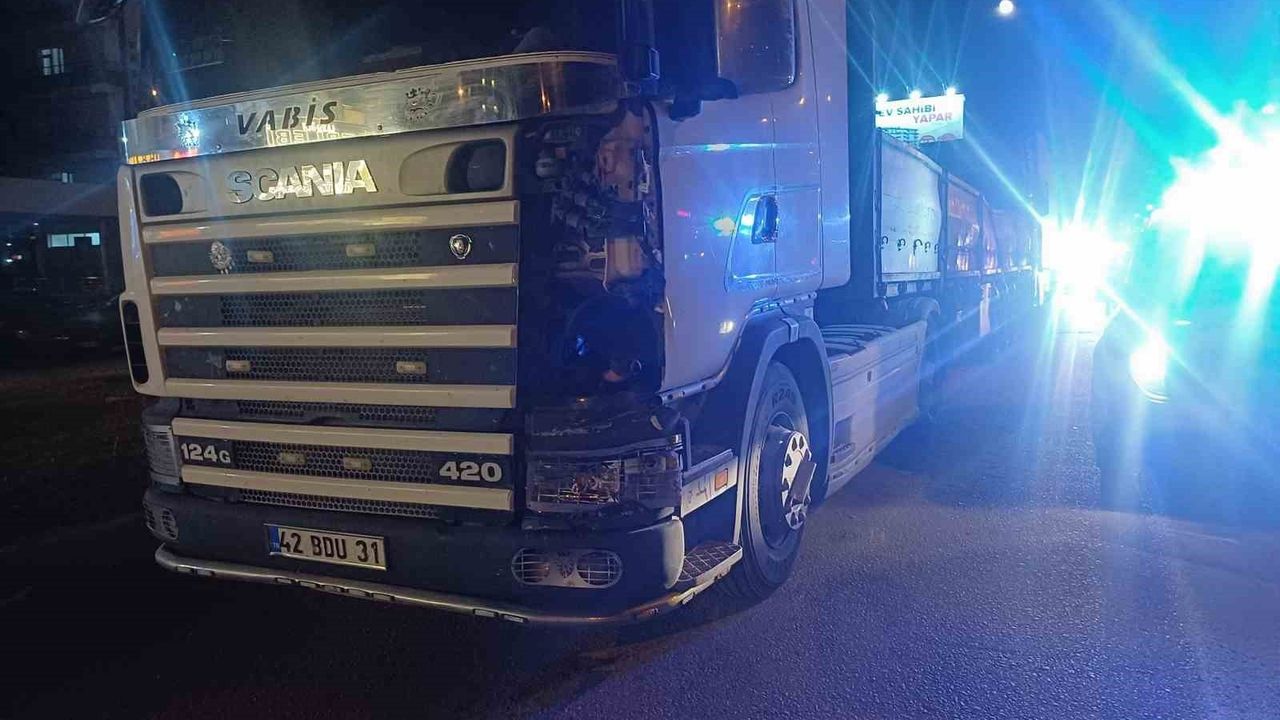 Çorum'da Tır Çarpması: Bir Kadın Ağır Yaralandı