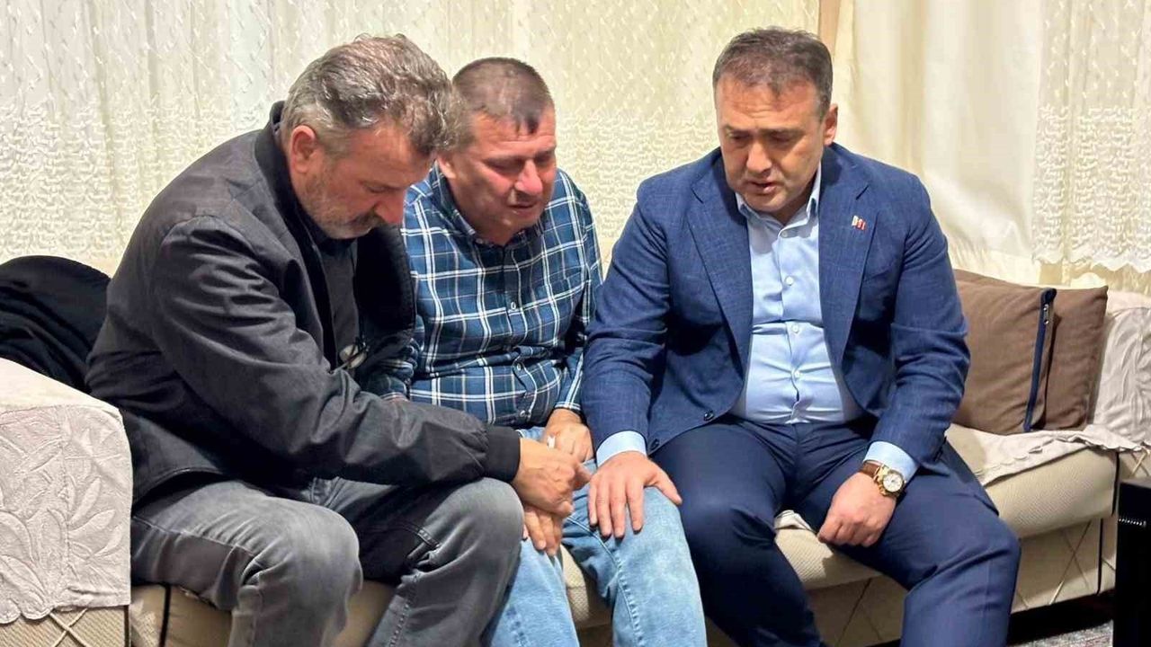 Cumhurbaşkanı Erdoğan, Şehit Babası ile Başsağlığı Görüşmesi Yaptı