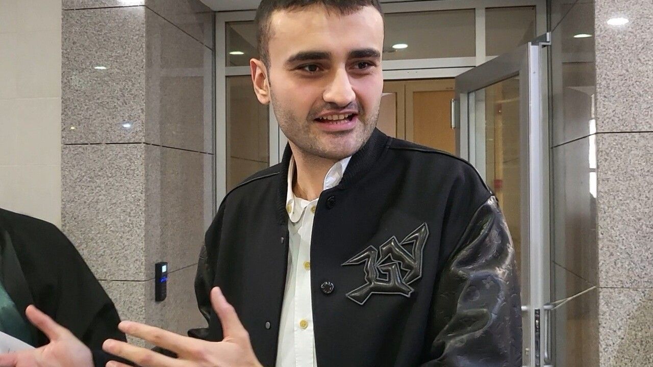 CZN Burak ve Babası Beraat Etti