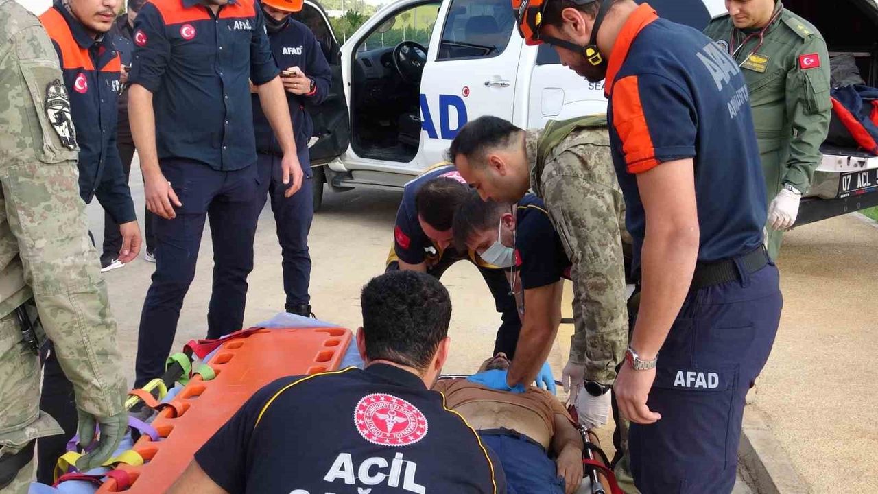 Dağın Zirvesinde Fenalaşan Şahsın Ölümü Üzerine Kurtarma Operasyonu