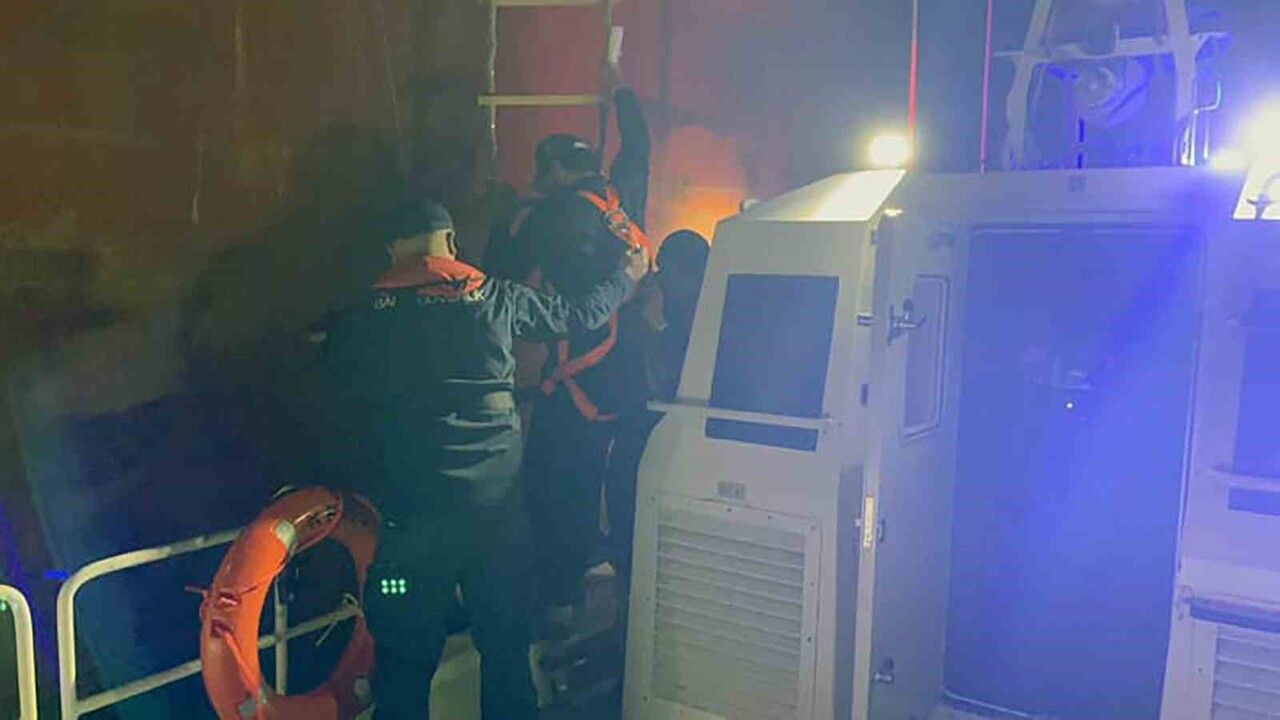 Dalaman Açıklarında Yaralanan Vatandaşa Hızlı Tıbbi Müdahale