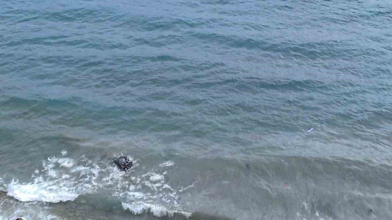 Datça'da Kontrolden Çıkan Araç Denize Düştü