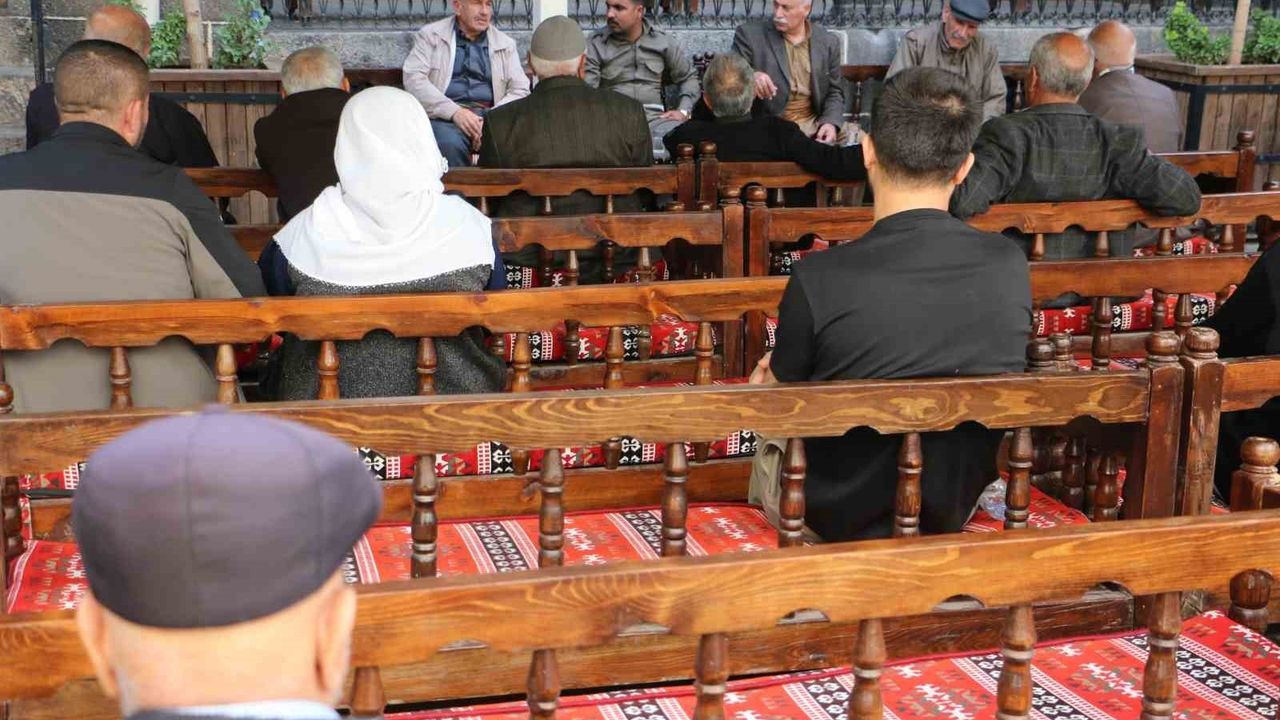 Dengbejlik Kültürü Gençlere Ulaşamıyor