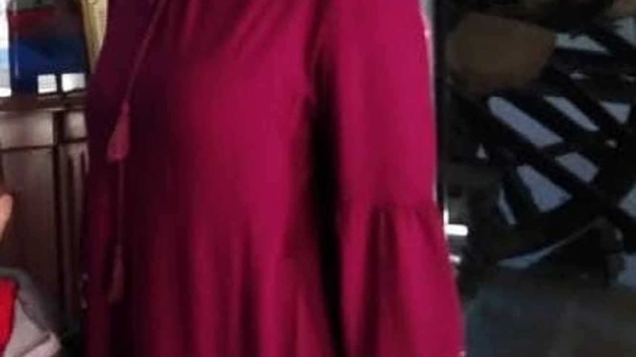 Denizli'de Ağaçtan Düşen Kadın Hayatını Kaybetti