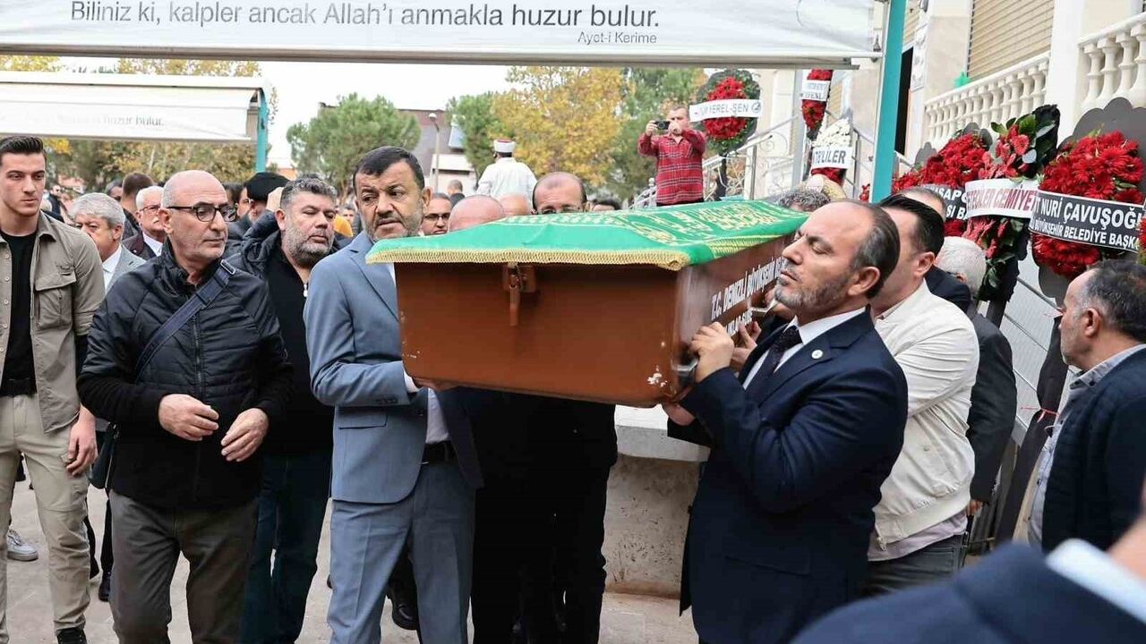 Denizli'de Gazeteci Öztürk Ailesinin Yas Günü