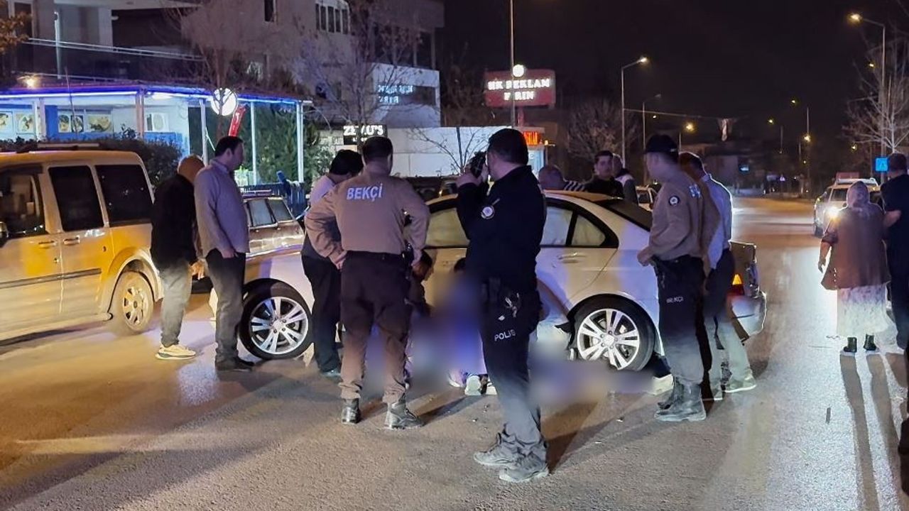 Denizli'de Kontrolsüz Çıkış Sonucu Motosiklet-Carsışma: 1 Yaralı