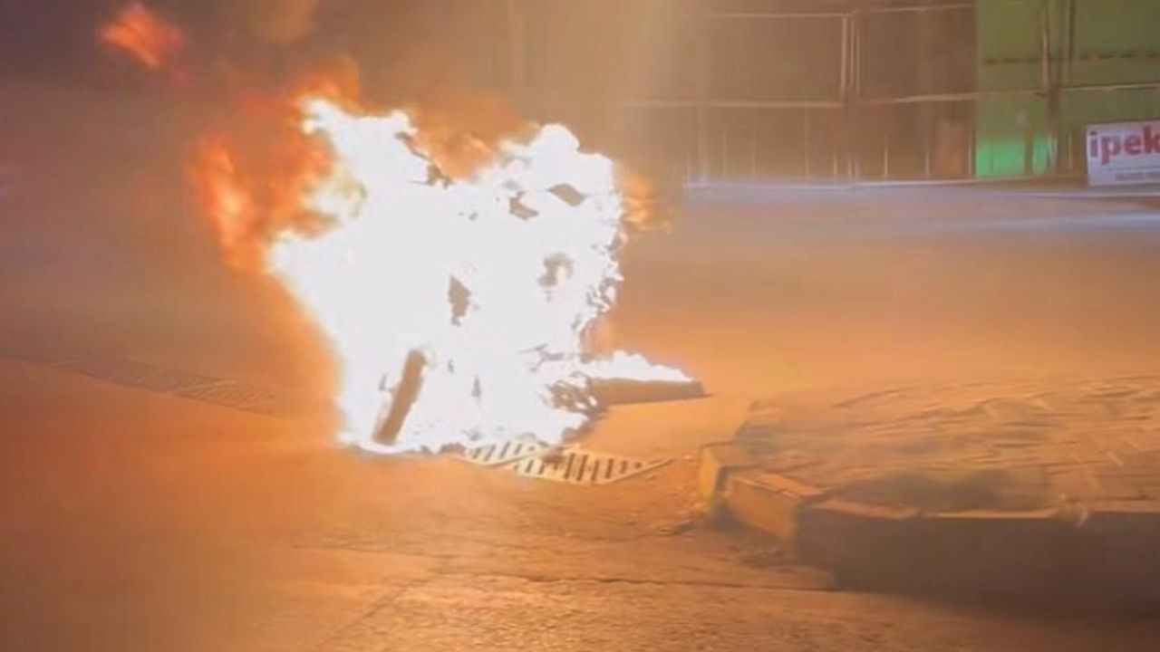 Denizli'de Motosiklet Krizi: Sürücü İsyan Edip Aracını Yaktı