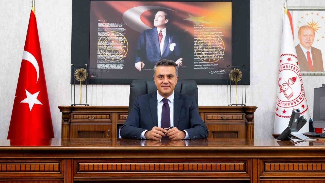 Denizli'de Öğretmenler Günü Kutlaması