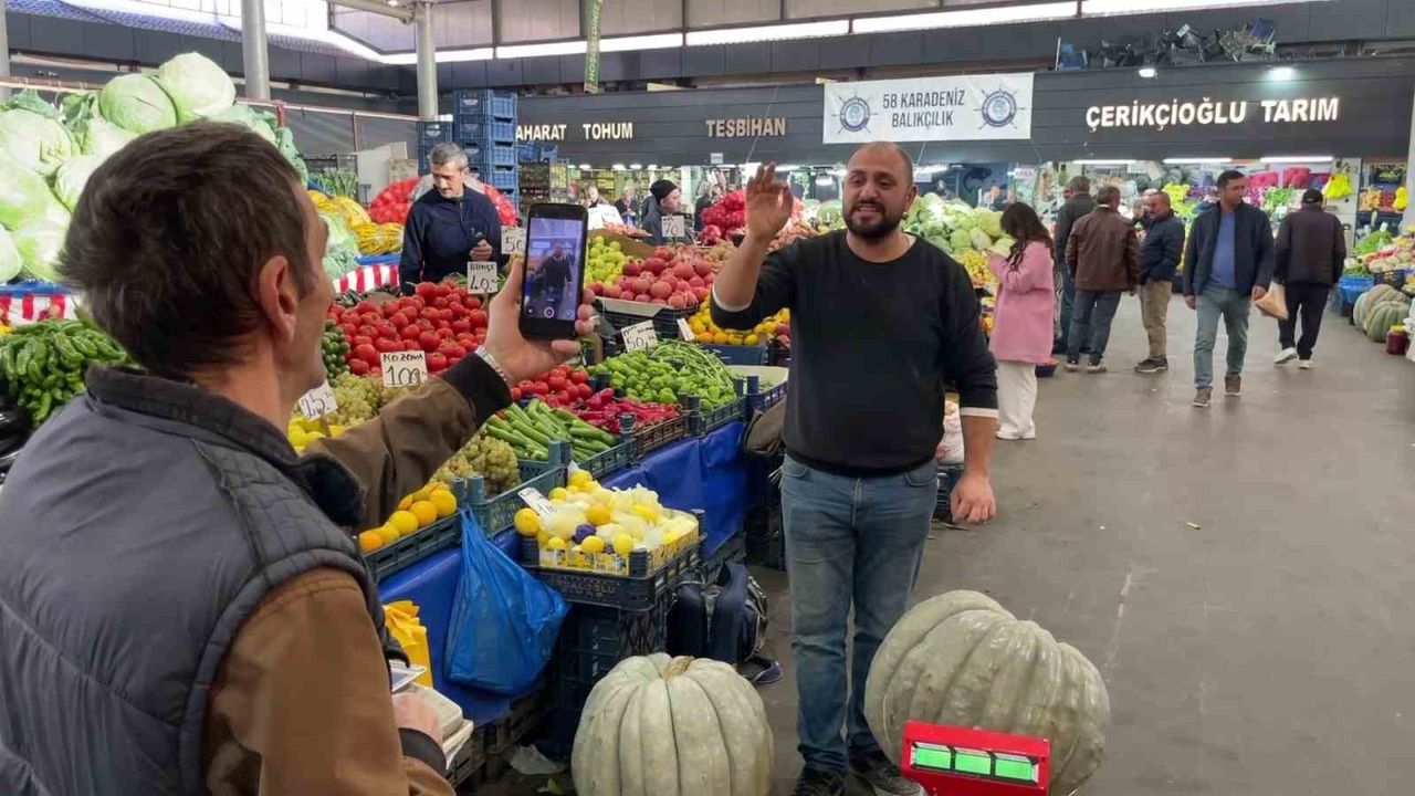 Devasa Bal Kabağı Sivas'ı Şaşırttı