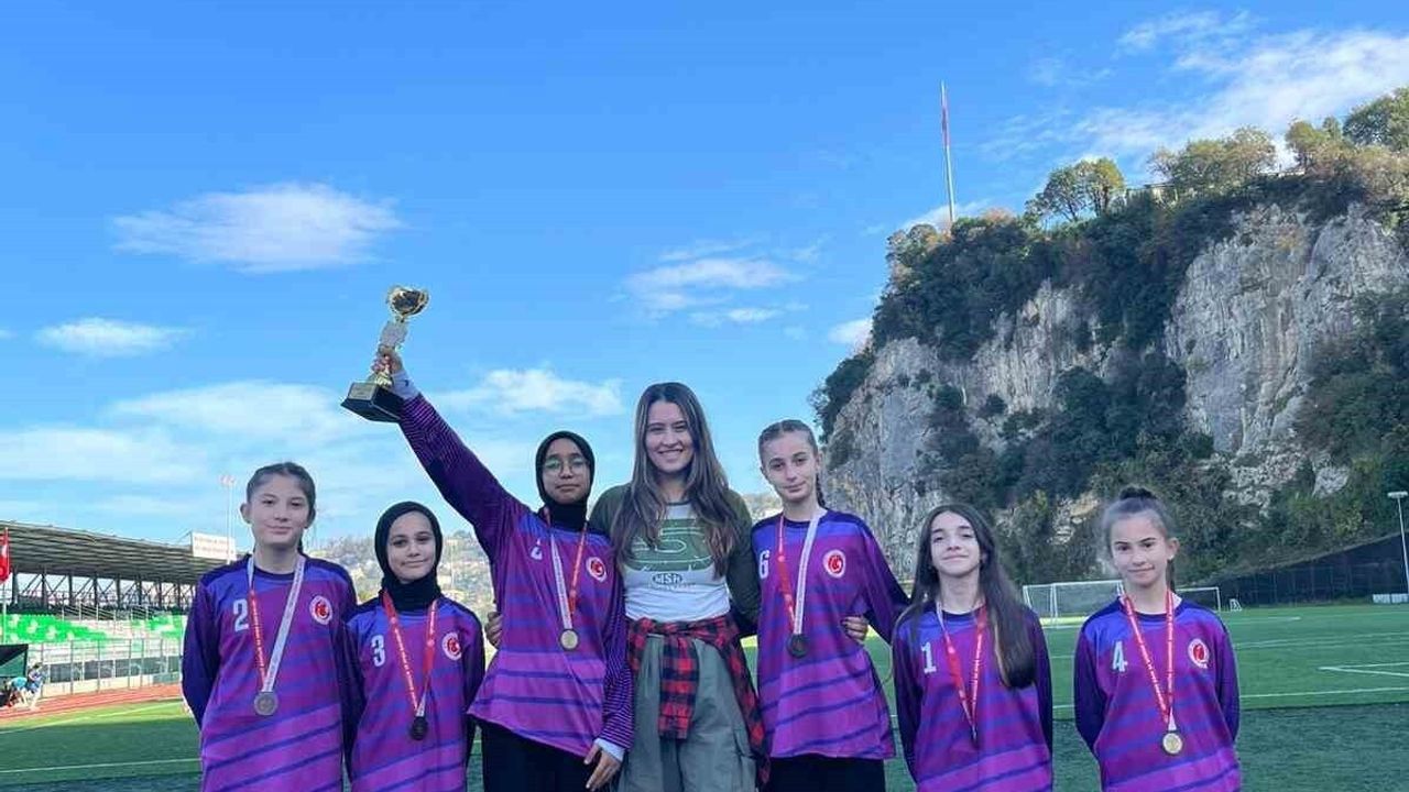 Devrekli İmam Hatipli Öğrencilerden Başarı