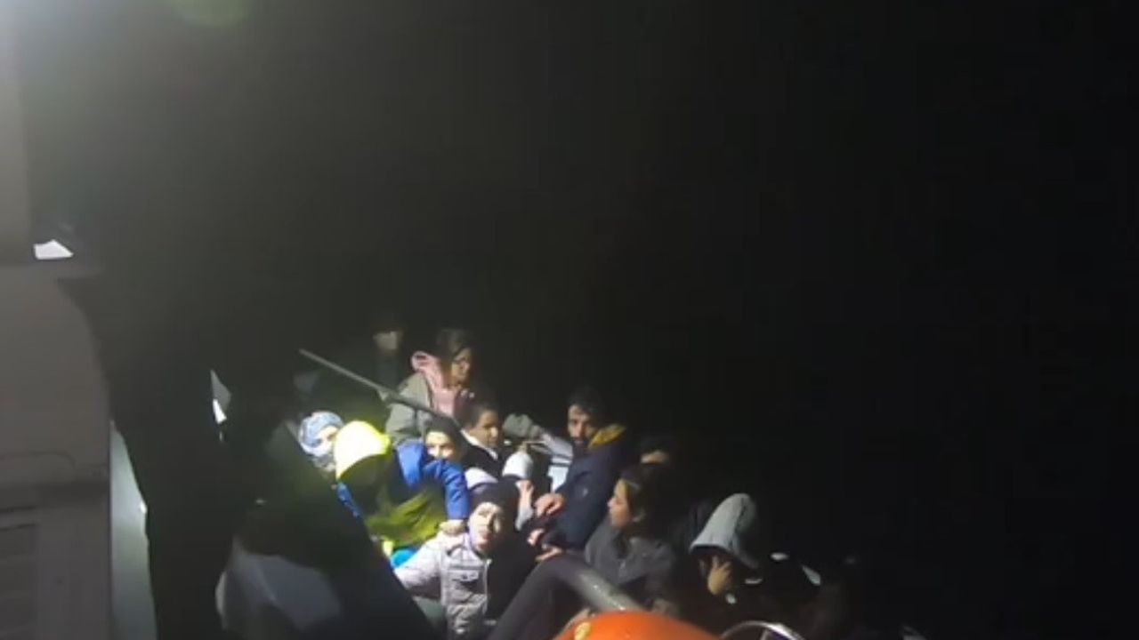 Didim Açıklarında Düzensiz Göçmen Kurtarıldı