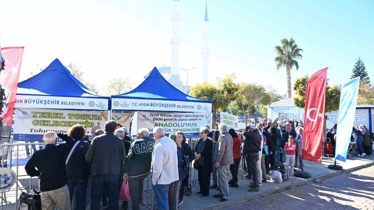 Didim'de Ata Tohumları Fide Dağıtımı
