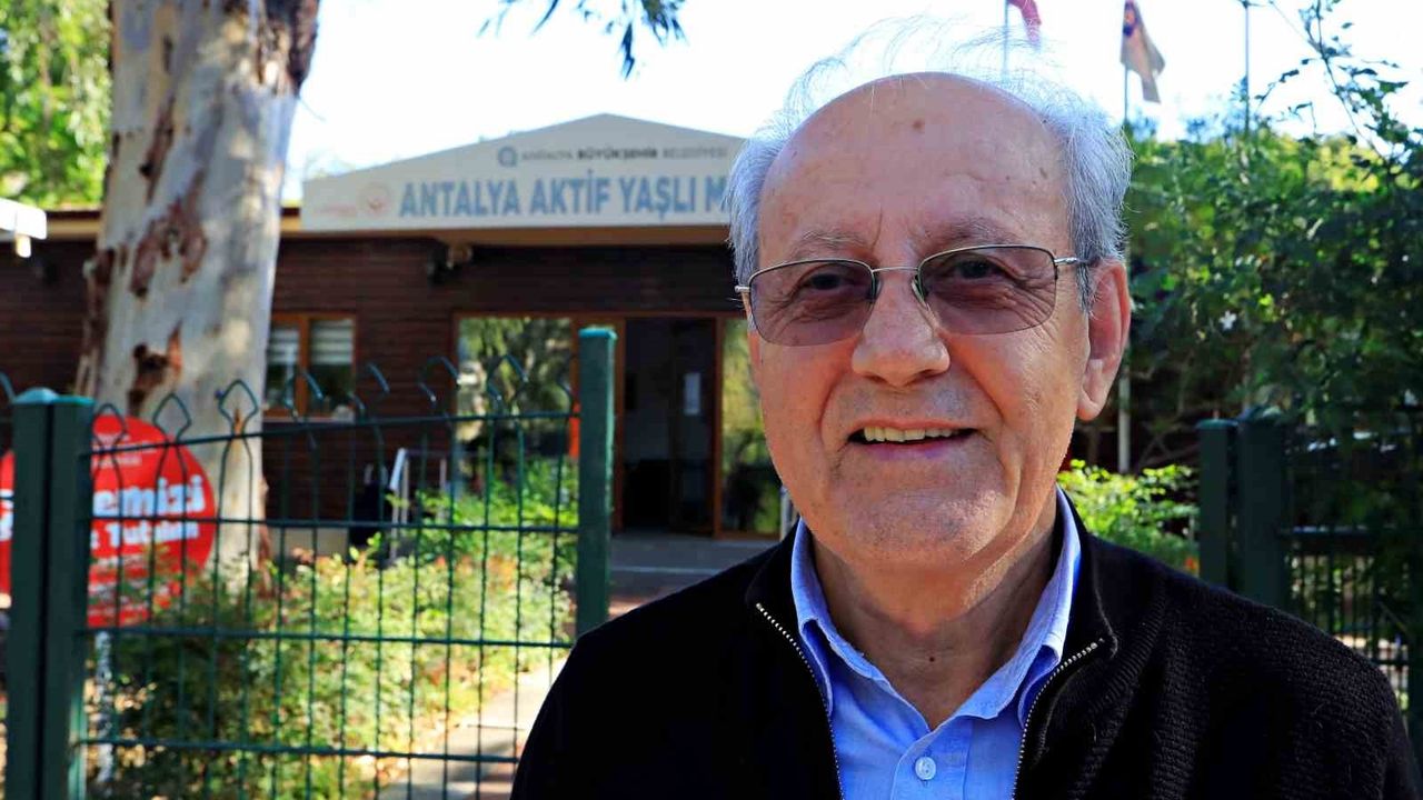 Dijital Dünyaya Adım Atan 60 Yaş Üstü Bireyler