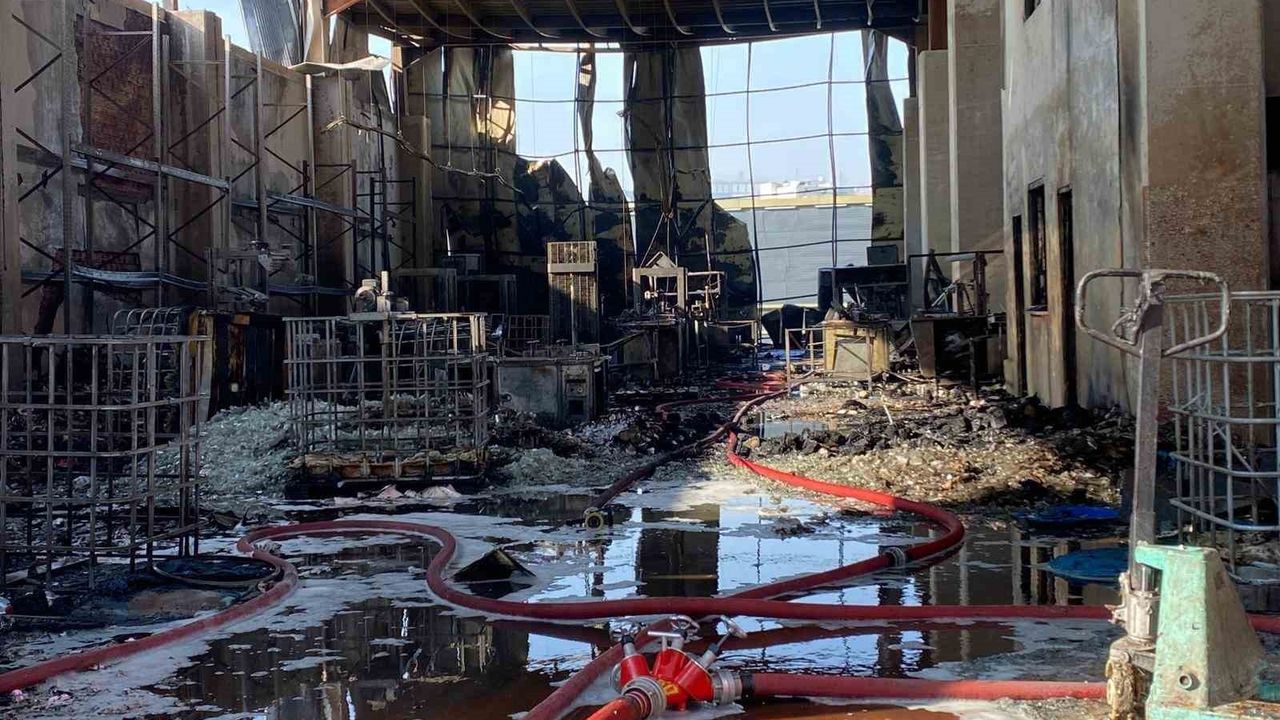 Dilovası'nda Patlama: İş Yeri Sahibi Yakalandı, Oğlu Aranıyor