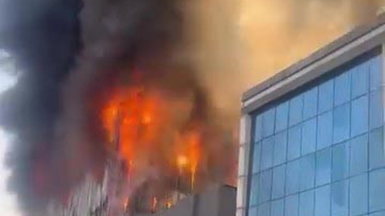 Dilovası'nda Yangın: Çok Sayıda Ekip Olay Yerinde