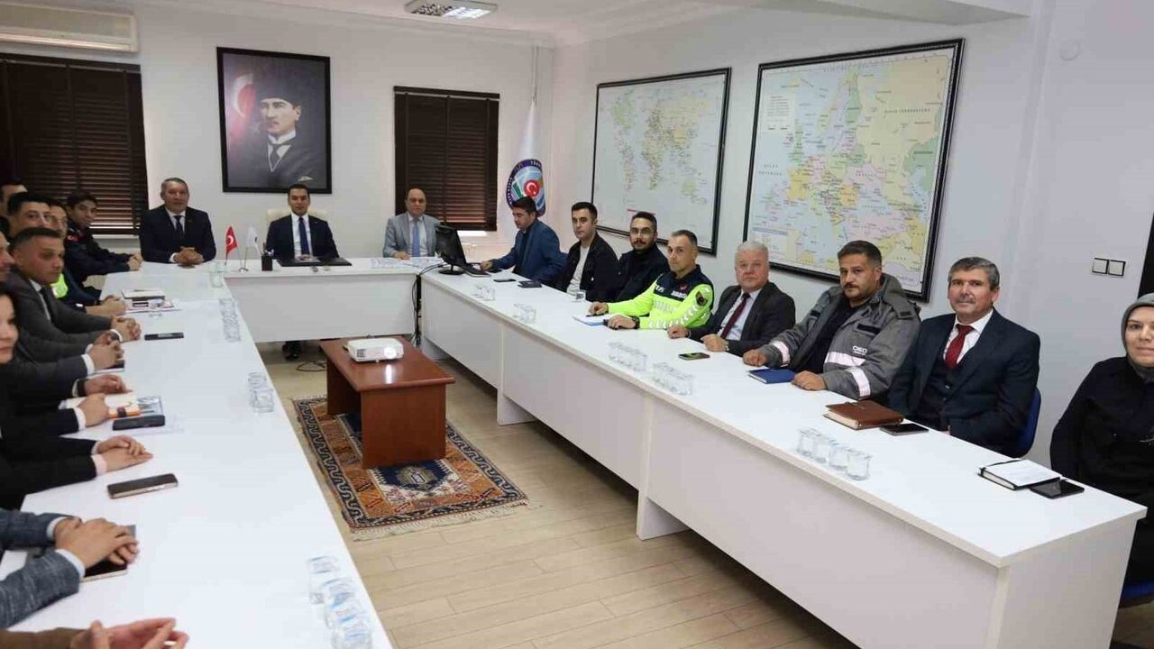 Dinar'da Kış Tedbirleri Toplantısı Yapıldı