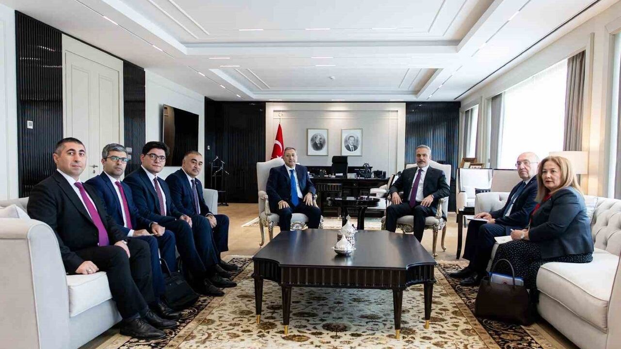 Dışişleri Bakanı Hakan Fidan Azerbaycan Temsilcisini Kabul Etti