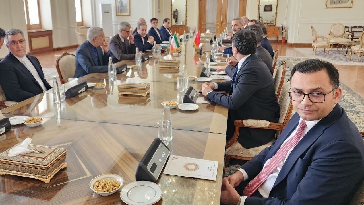 Dışişleri Bakanı Hakan Fidan, İran'da İkili Görüşmelerde Bulundu