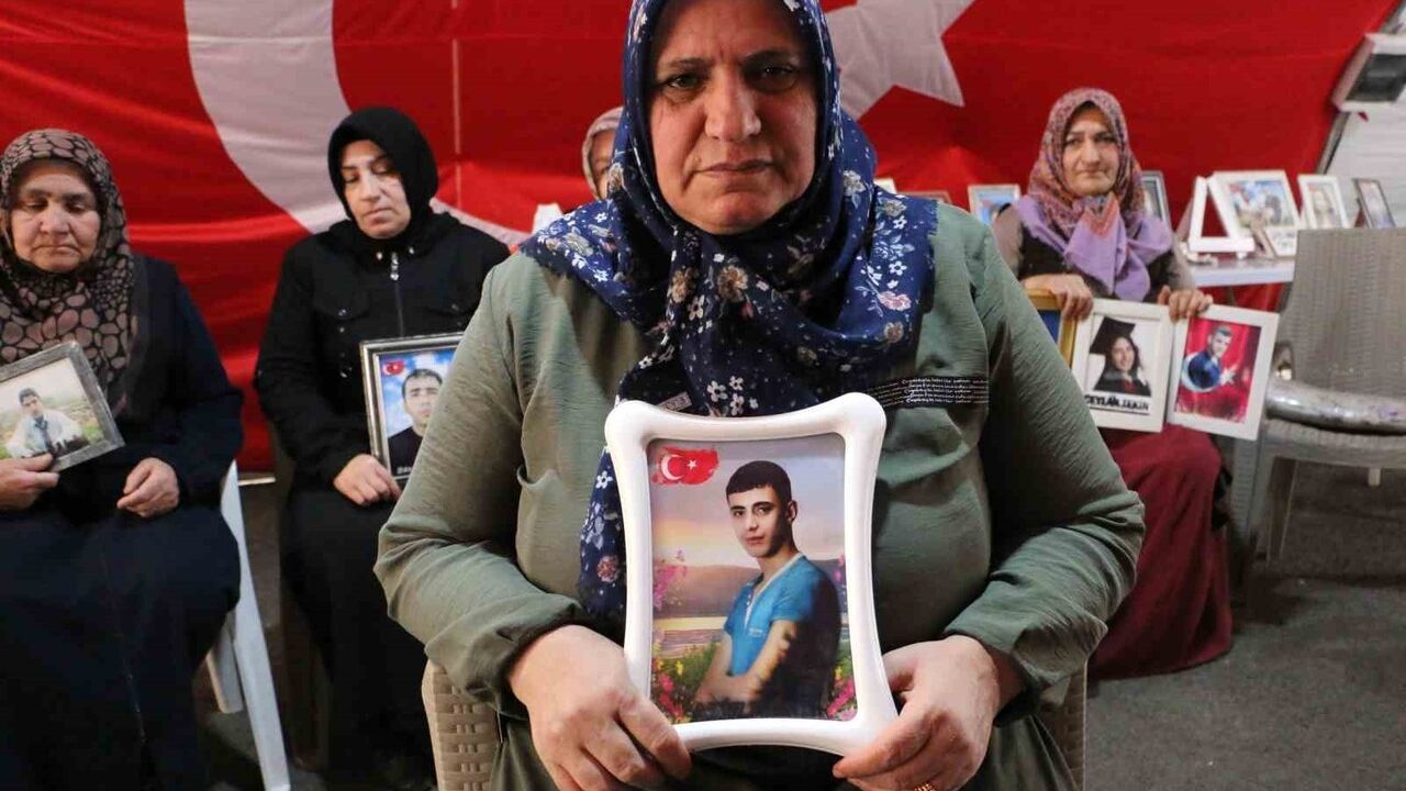 Diyarbakır Annelerinin CHP'ye Çağrısı