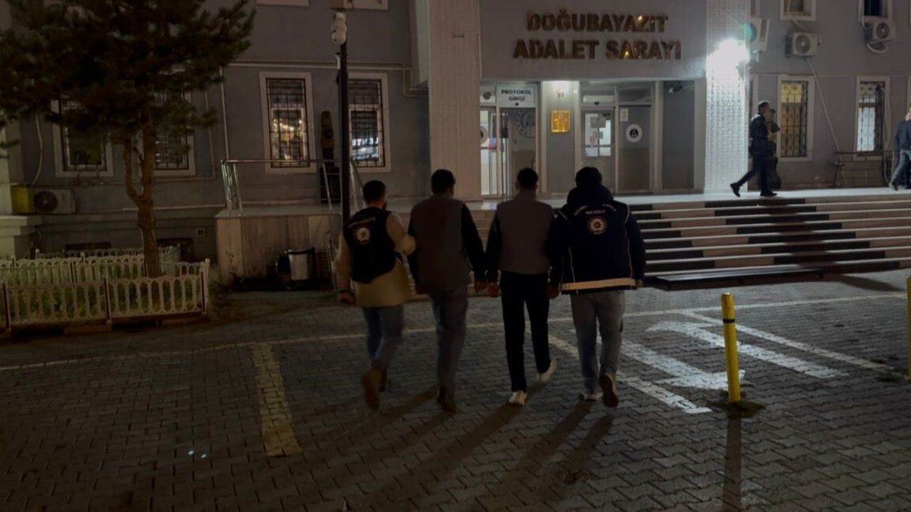 Doğubayazıt'ta Göçmen Kaçakçılığı Operasyonu