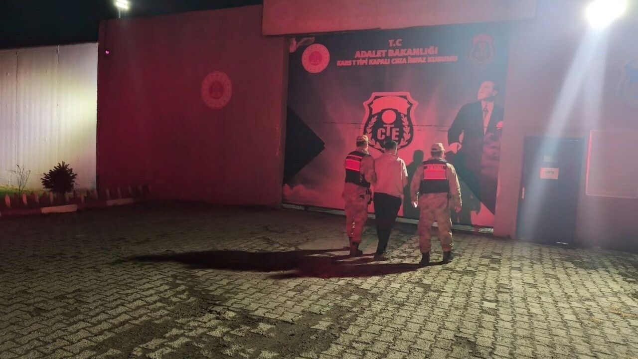 Dolandırıcılık Suçundan Aranan Şahıs Digor'da Yakalandı