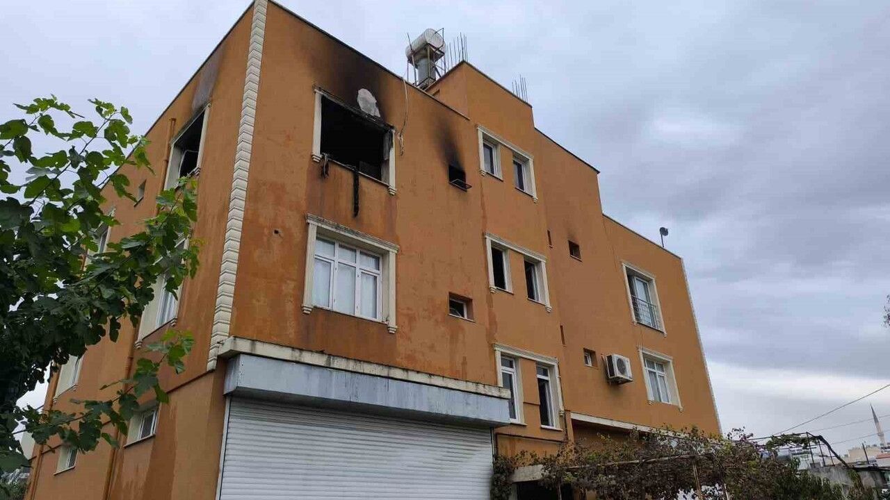 Dörtyol'da Apartman Yangını Kontrol Altına Alındı