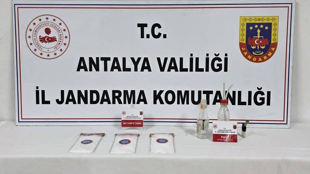 Döşemealtı'nda Jandarma Uyuşturucu Operasyonu