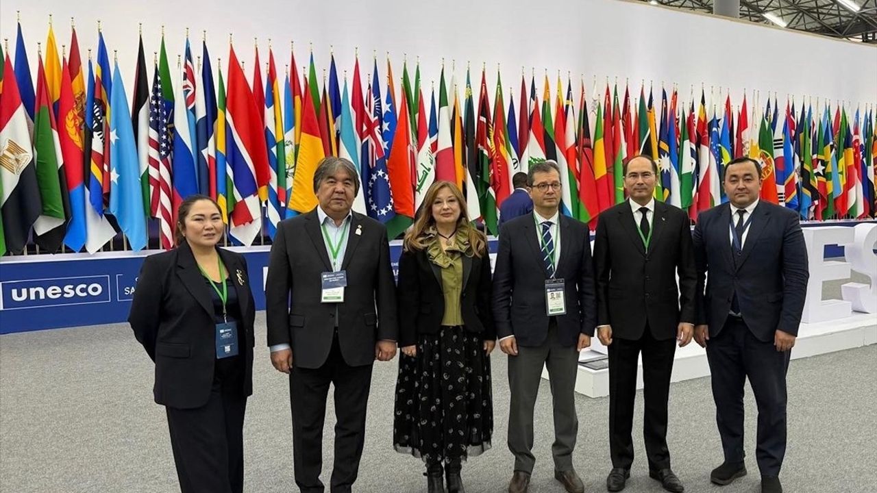 Dünya Türk Dili Ailesi Günü: UNESCO'dan Önemli Karar