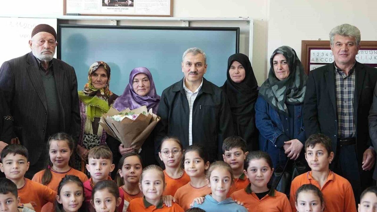 Düzce Belediyesi’nden Öğretmenler Günü Sürprizi