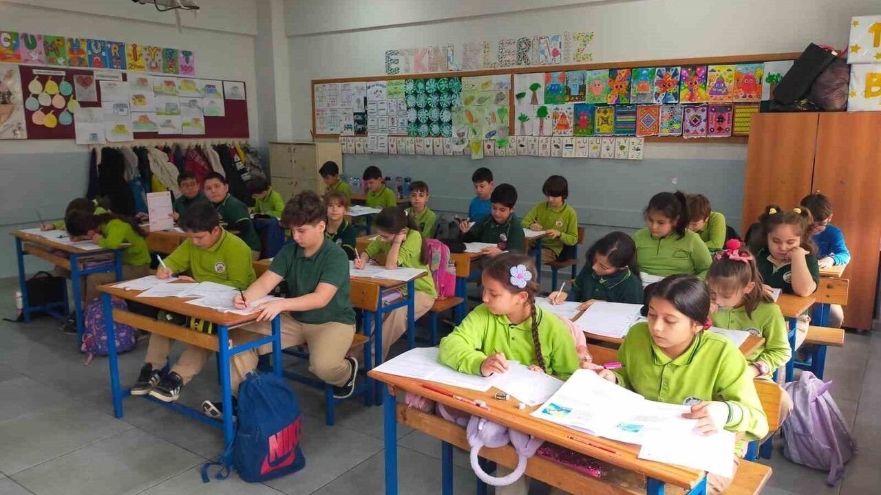 Düzce'de 4. Sınıf Öğrencilerine Okuduğunu Anlama İzleme Uygulaması