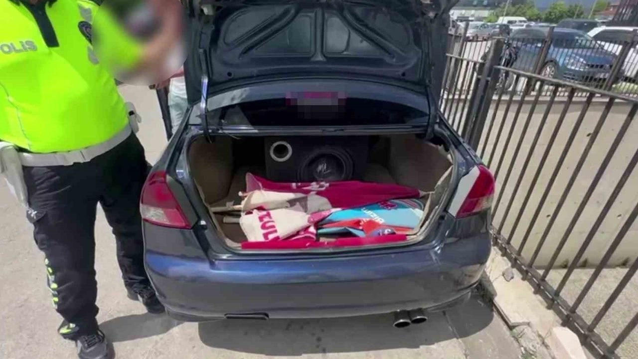 Düzce'de Abart Egzoz ve Ses Sistemi ile Rahatsızlık Veren 116 Sürücüye Ceza