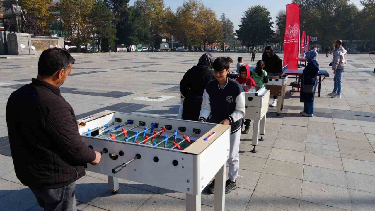 Düzce'de Gençler ‘Okula Mola, Spora Fora!’ Etkinliğiyle Sporla Buluştu