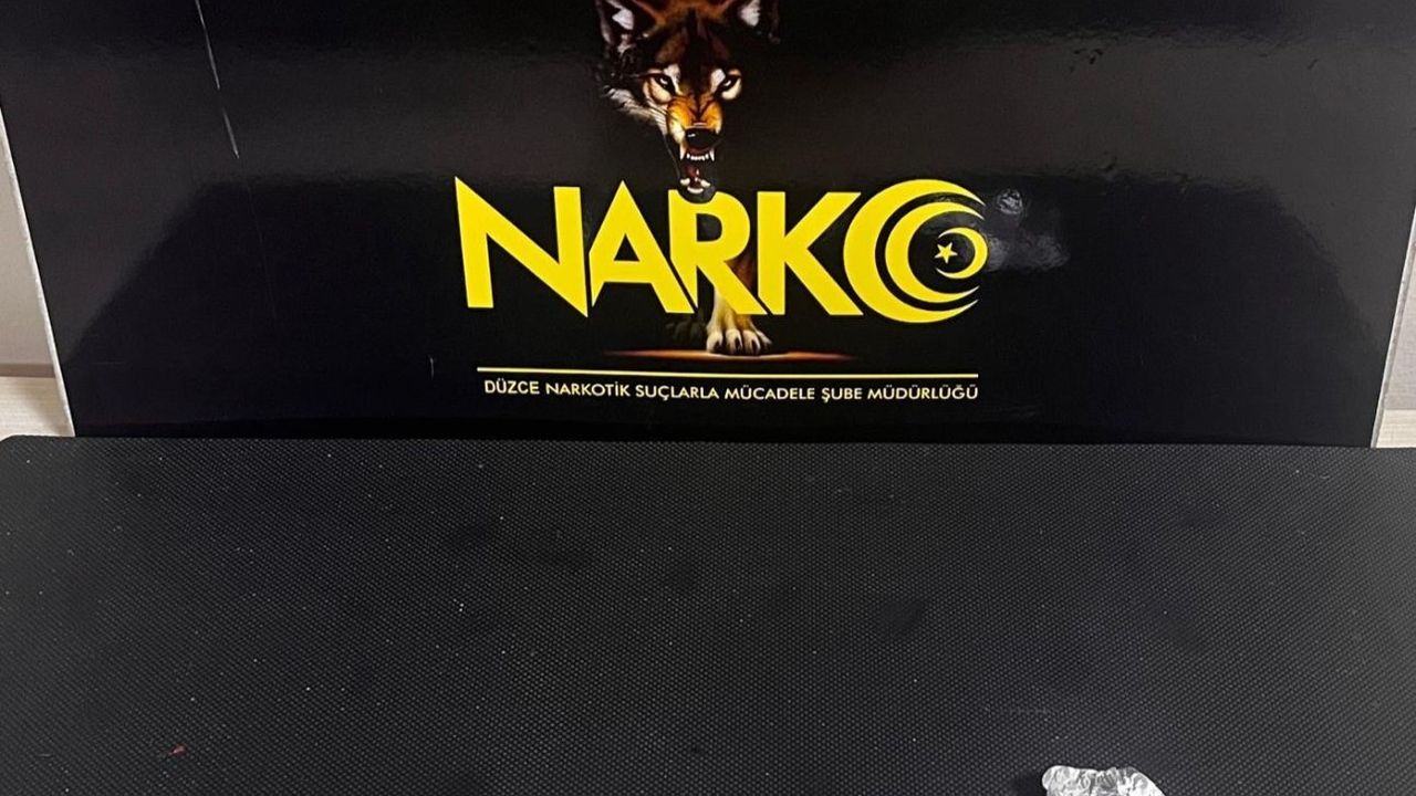 Düzce'de İki Uyuşturucu Taciri Tutuklandı