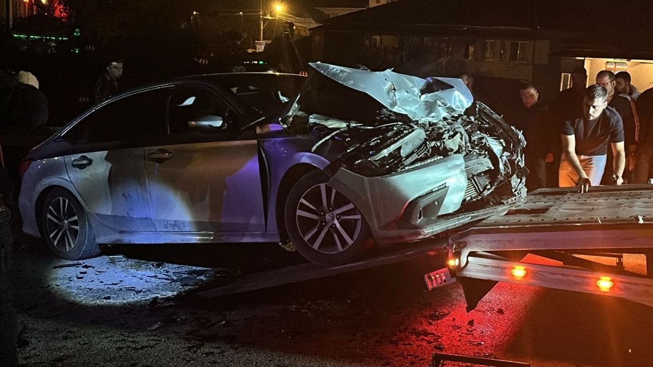 Düzce'de Trafik Kazası: 7 Yaralı