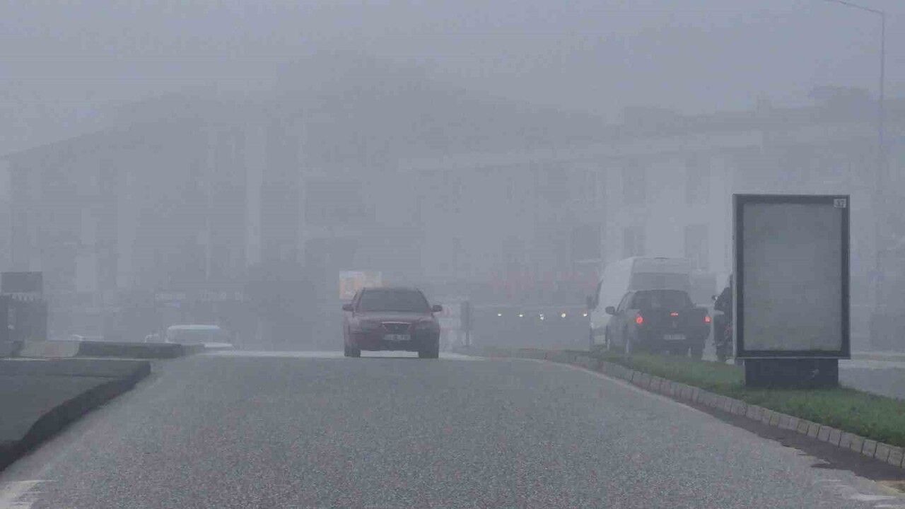 Düzce'de Yoğun Sis Etkisi