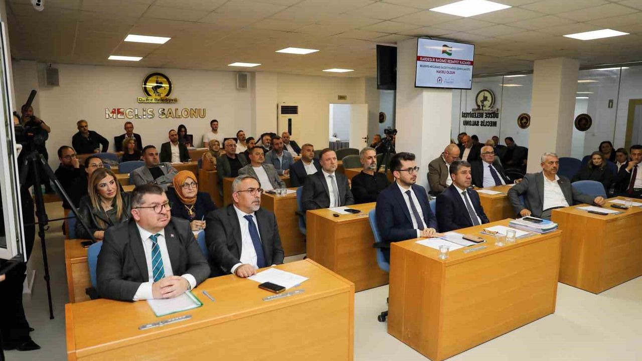 Düzce'nin Yapı Stoku Yenileniyor: Başkan Özlü Açıklamalarda Bulundu