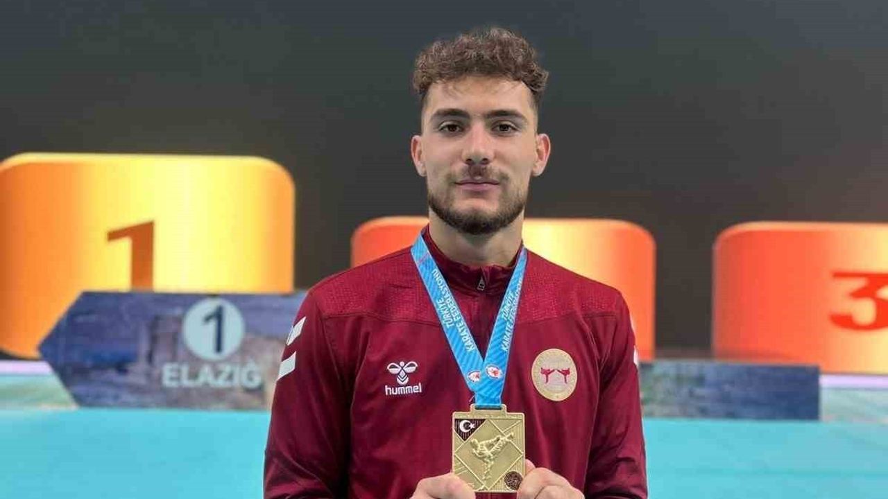 Düzce Üniversitesi Öğrencisi Altın Madalya Kazandı