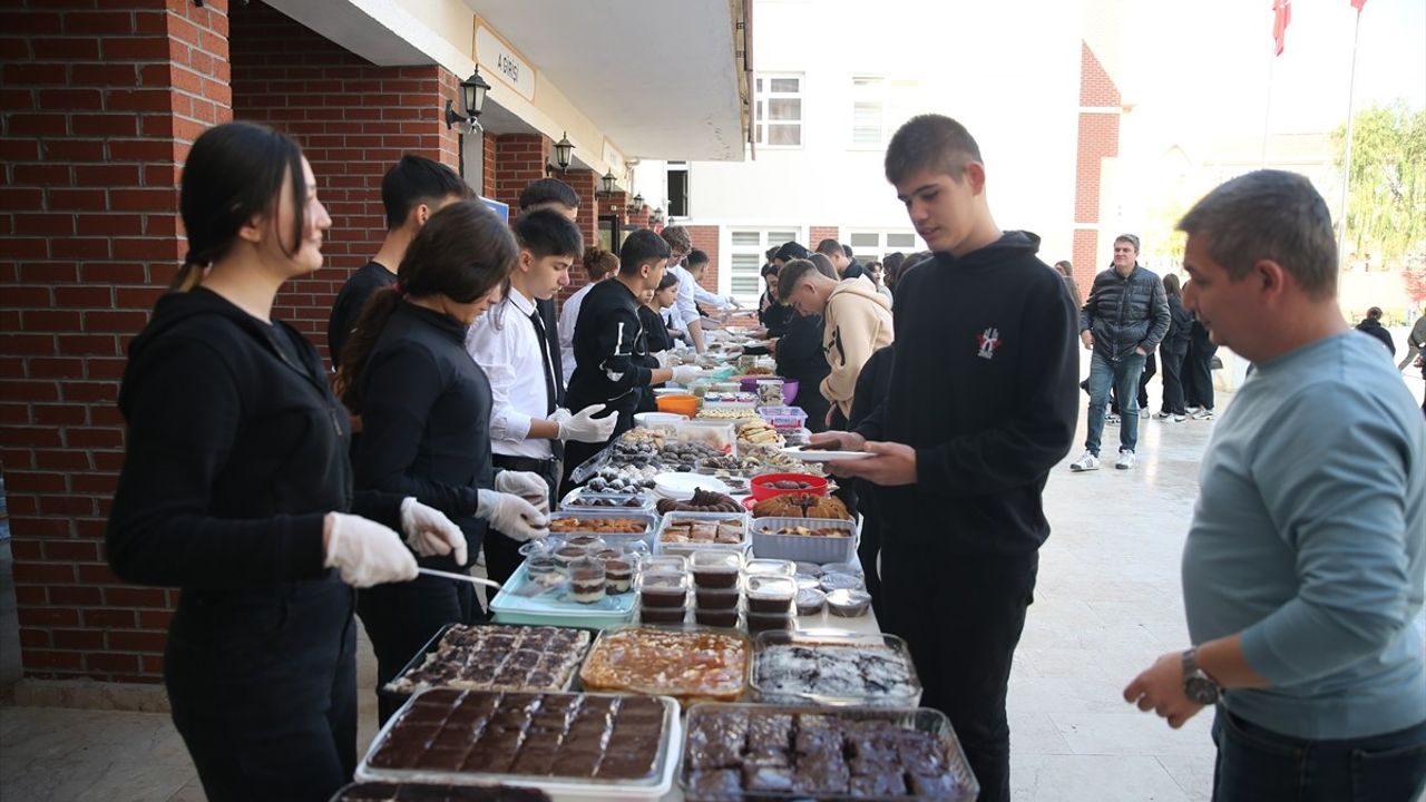 Edirne'de Aşçı Adaylarından Gazze'ye Destek Kermesi