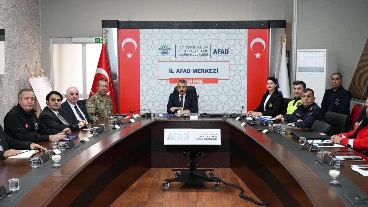 Edirne'de Muhtemel Depreme Karşı Hazırlık Toplantısı Yapıldı